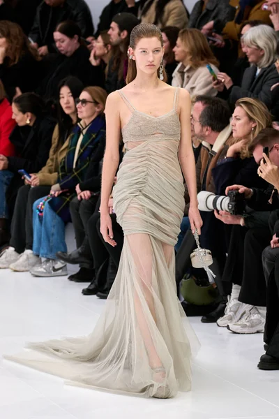 Look 33